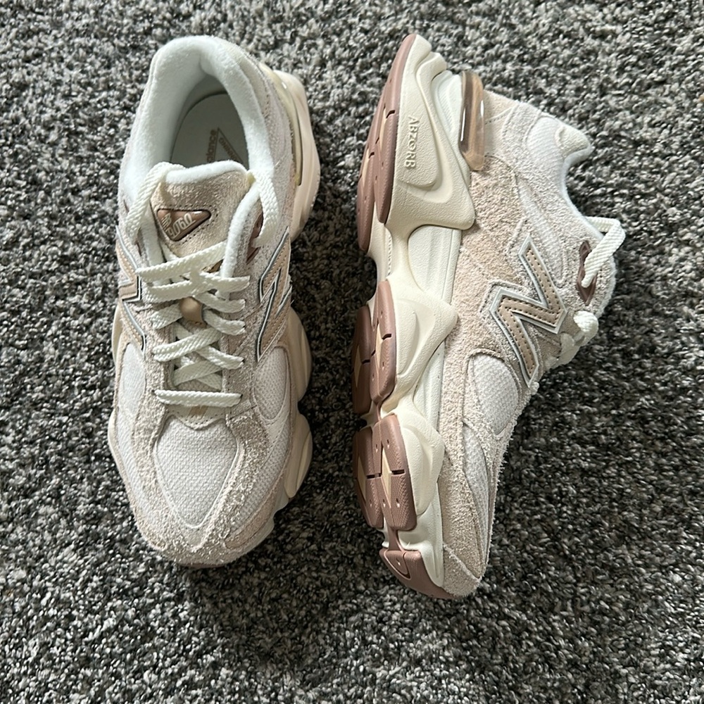 New Balance 9060 Sneakers